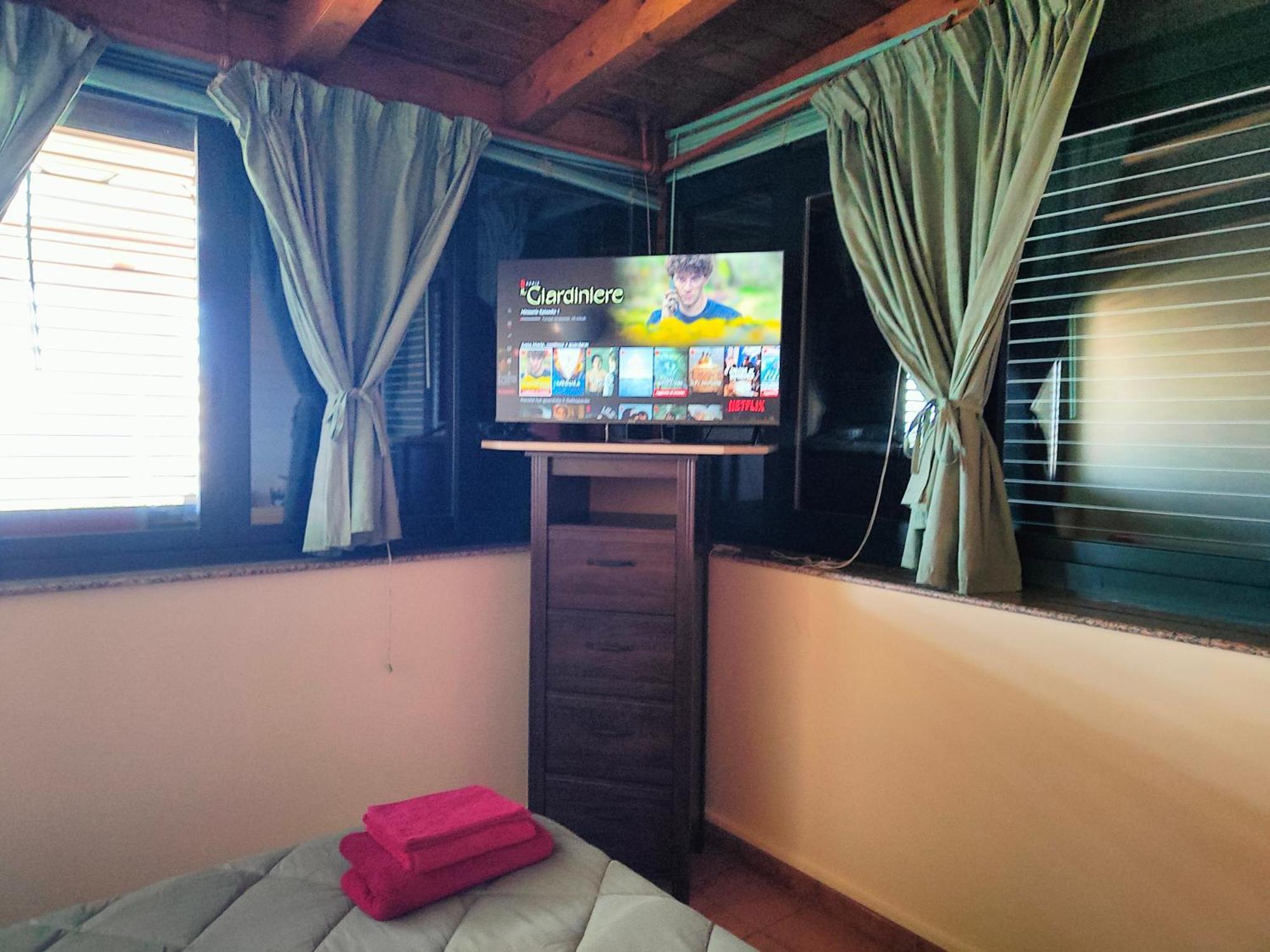 פיראינו "Appartamento Del Mare Gliaca" Con Vista Isole Eolie,Ampia Terrazza,Wifi E Parcheggio Privato Gratuito מראה חיצוני תמונה