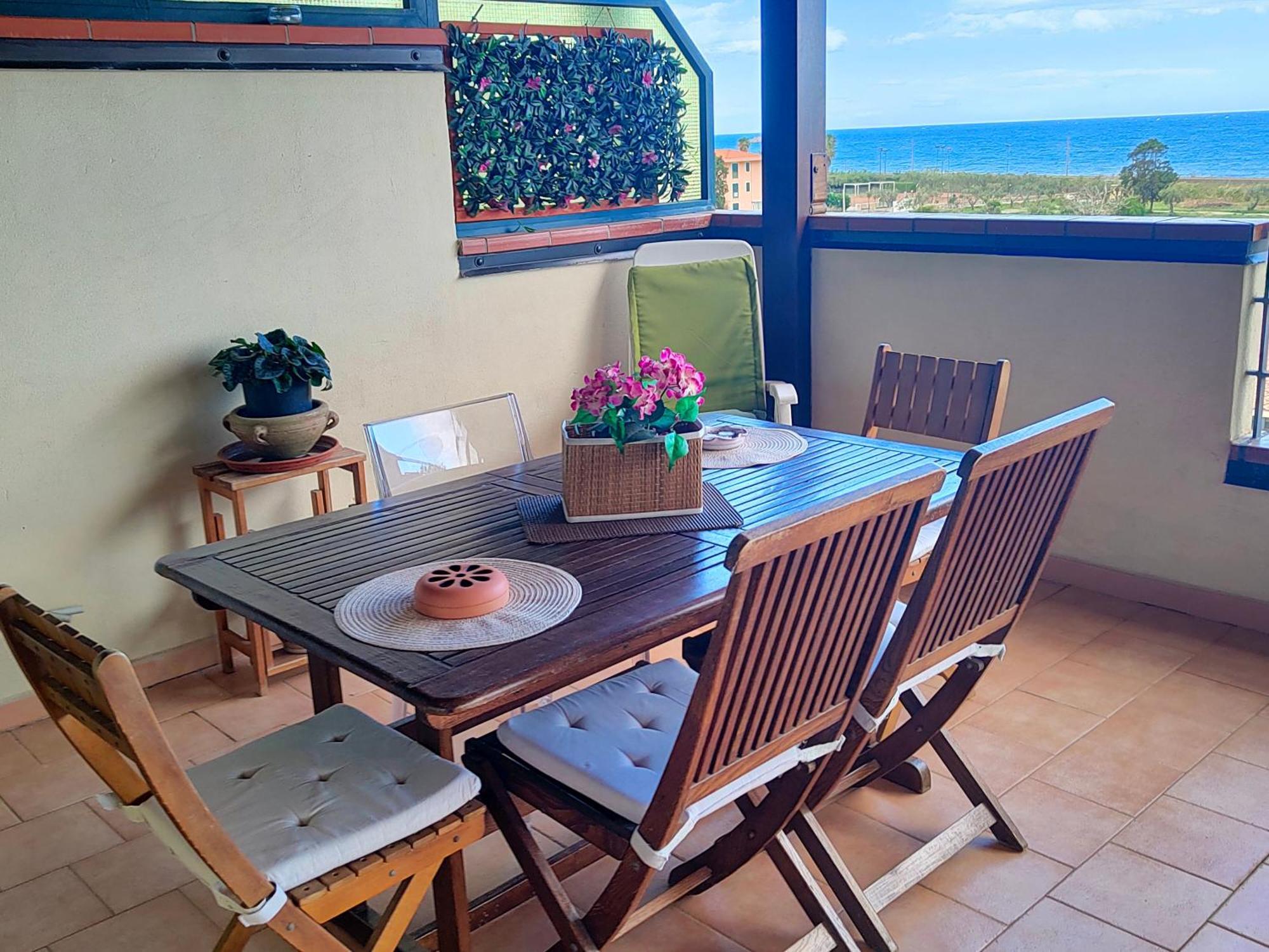 פיראינו "Appartamento Del Mare Gliaca" Con Vista Isole Eolie,Ampia Terrazza,Wifi E Parcheggio Privato Gratuito מראה חיצוני תמונה